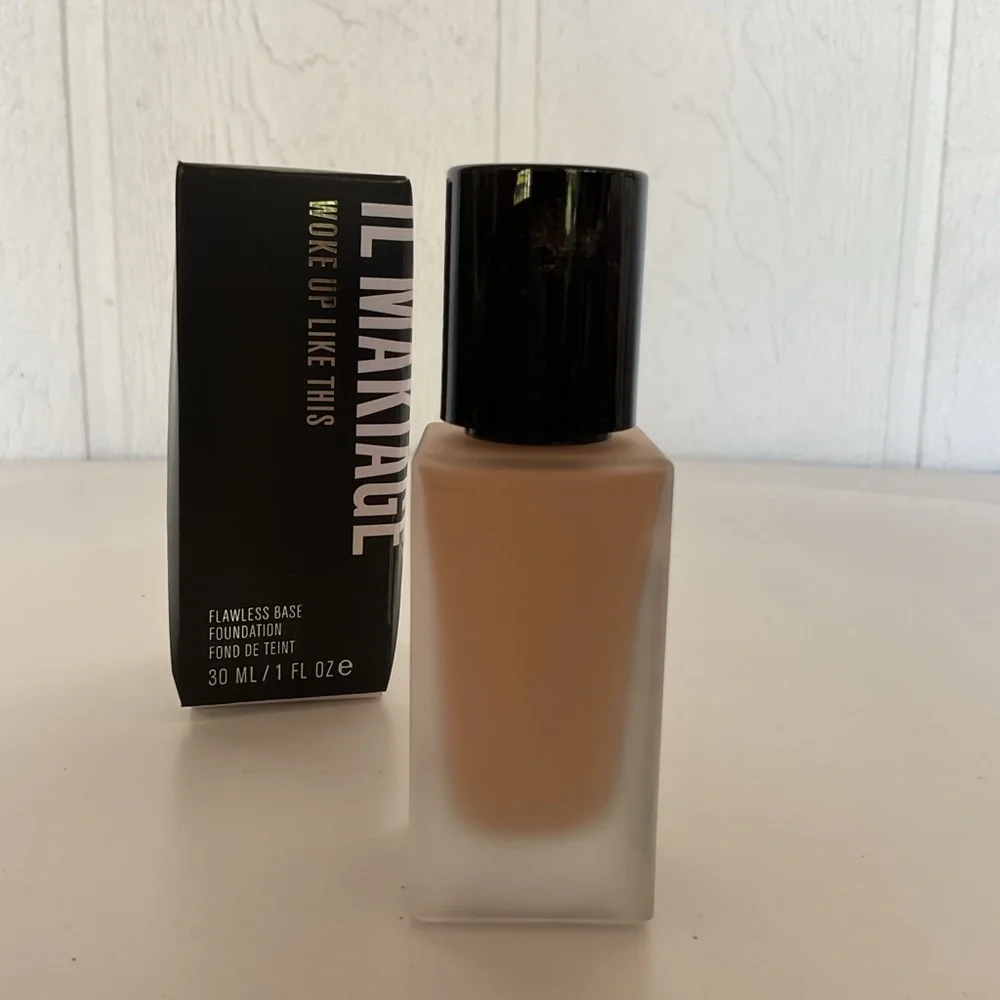IL Makiage woke Up Like This Flawless Base Foundation in Shade 035